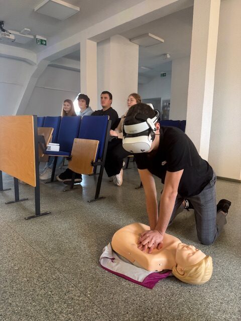 Studenci III roku kierunku Bezpieczeństwo narodowe w Akademii im. Jakuba z Paradyża