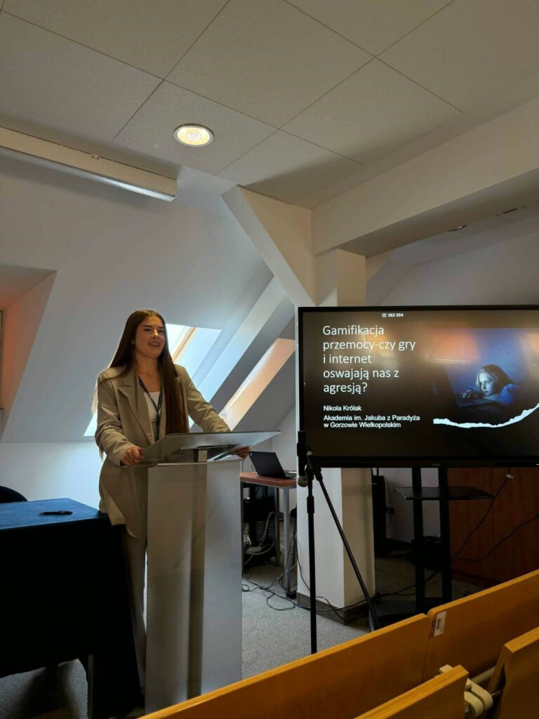 uczestniczka konferencji